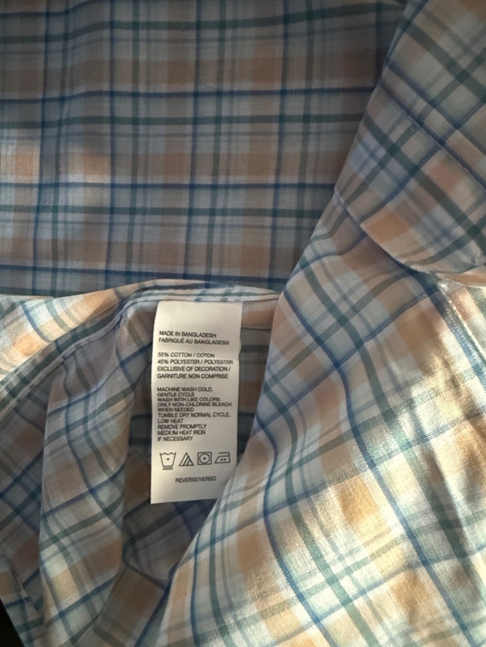 Medium IZod Short Sleeve Button Up - Picture 5 of 8